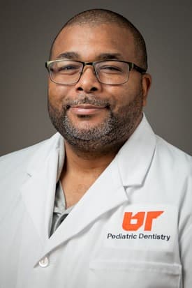 Portrait of Dr. Todd Smith